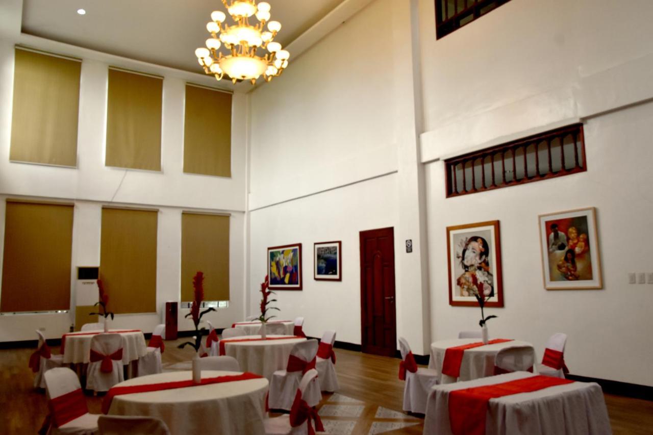 Isla De Oro Hotel Mamburao المظهر الخارجي الصورة