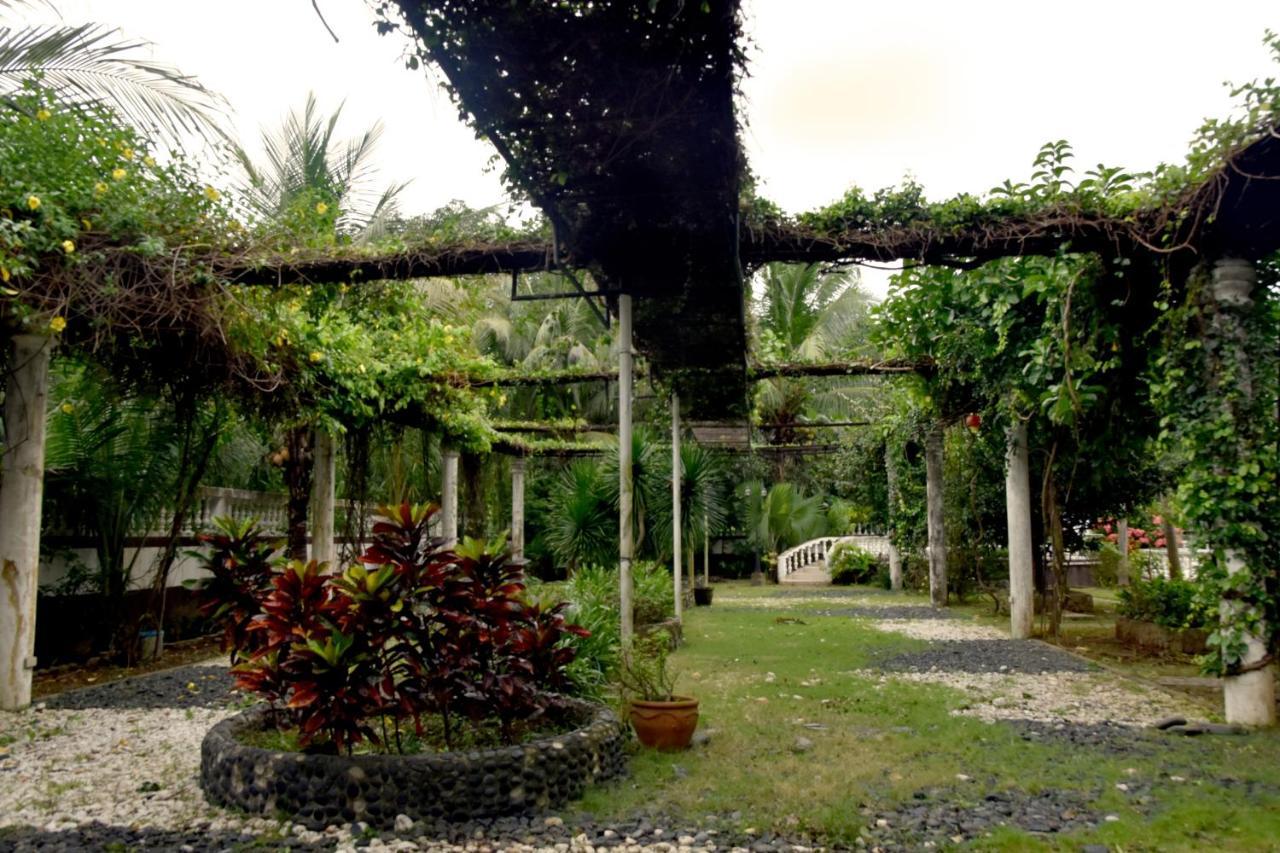 Isla De Oro Hotel Mamburao المظهر الخارجي الصورة