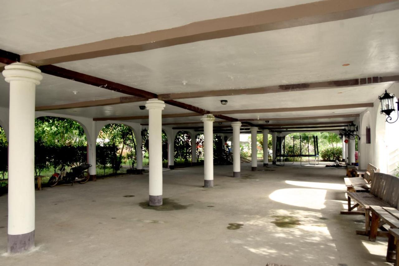 Isla De Oro Hotel Mamburao المظهر الخارجي الصورة