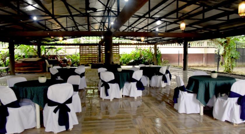 Isla De Oro Hotel Mamburao المظهر الخارجي الصورة